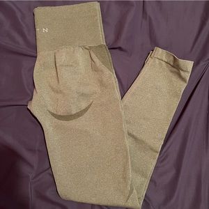 NVGTN MEADOW CONTOUR LEGGINGS